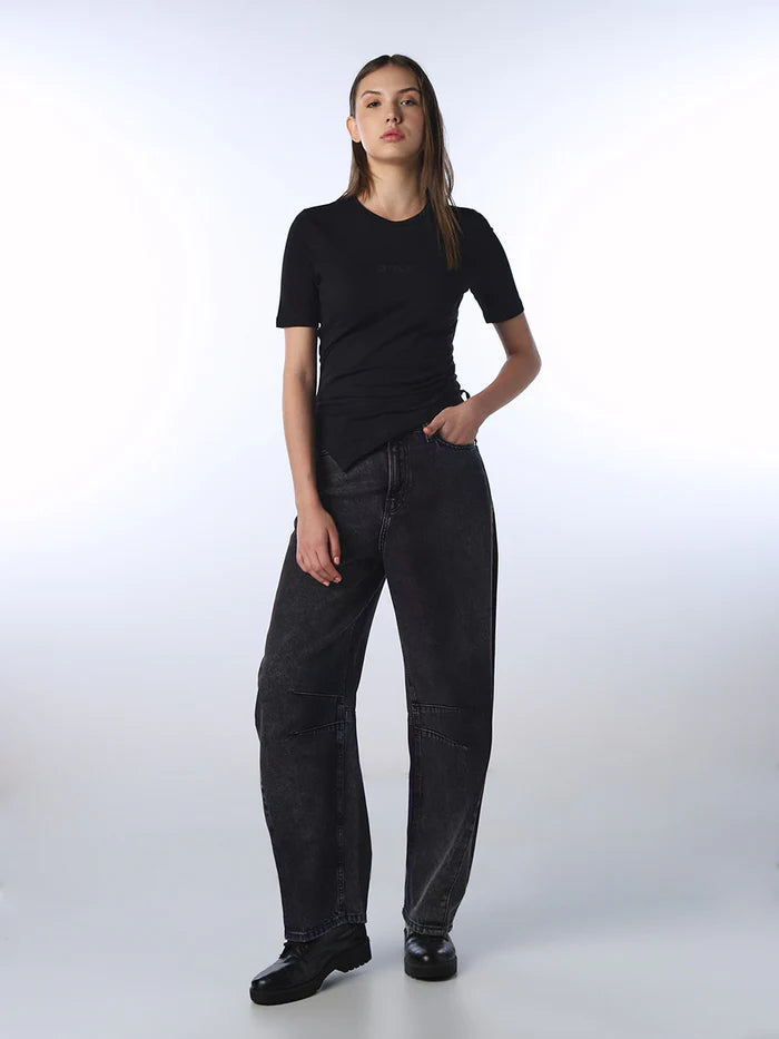 Asymmetric Hem Fitted T-shirt